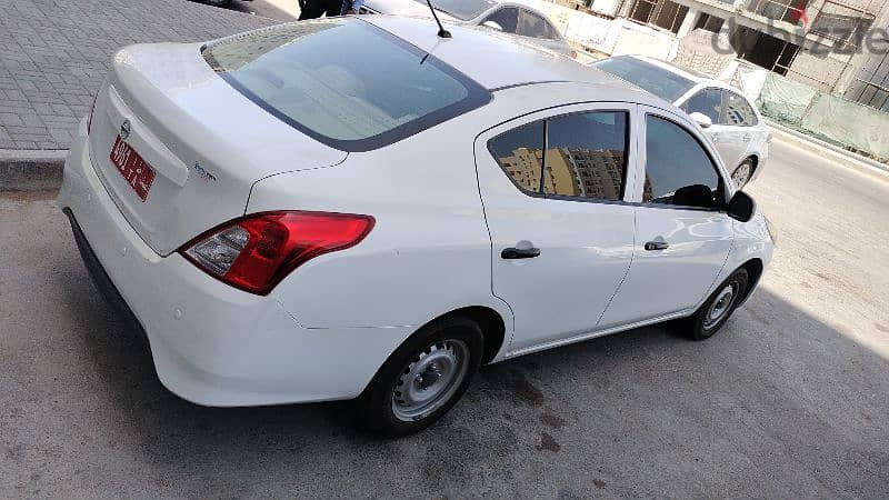 Nissan Sunny Daily 9 Rials weekly 8 Rials Monthly 5.500 3