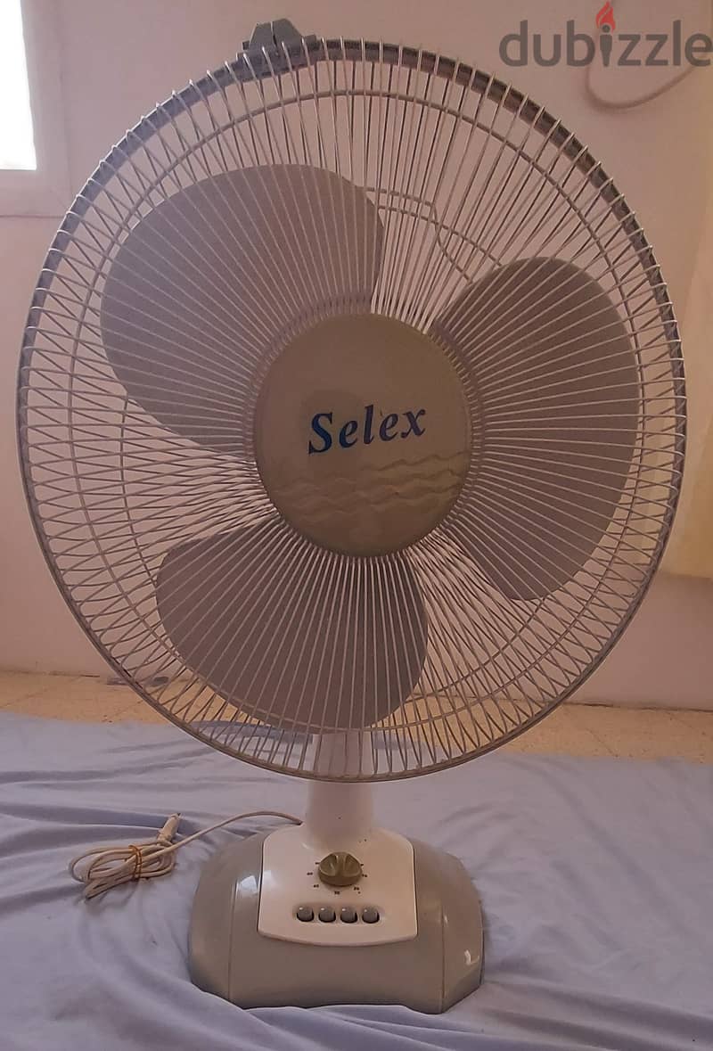 Selex Table Fan 4