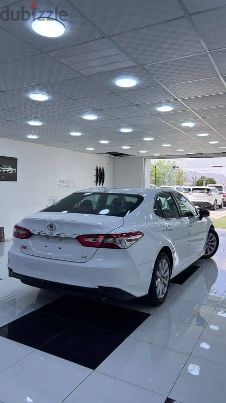 Toyota Camry 2019 5