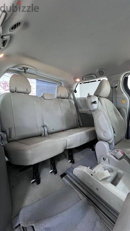 Toyota Sienna 2012 8