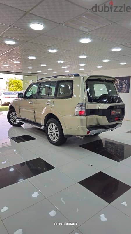 Mitsubishi Pajero 2017 1