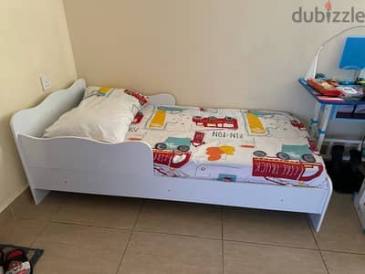 almost new child bed  2 months back purchased from pan emirates