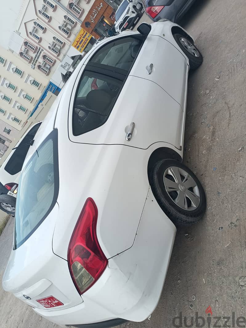 Nissan Sunny 2017 0