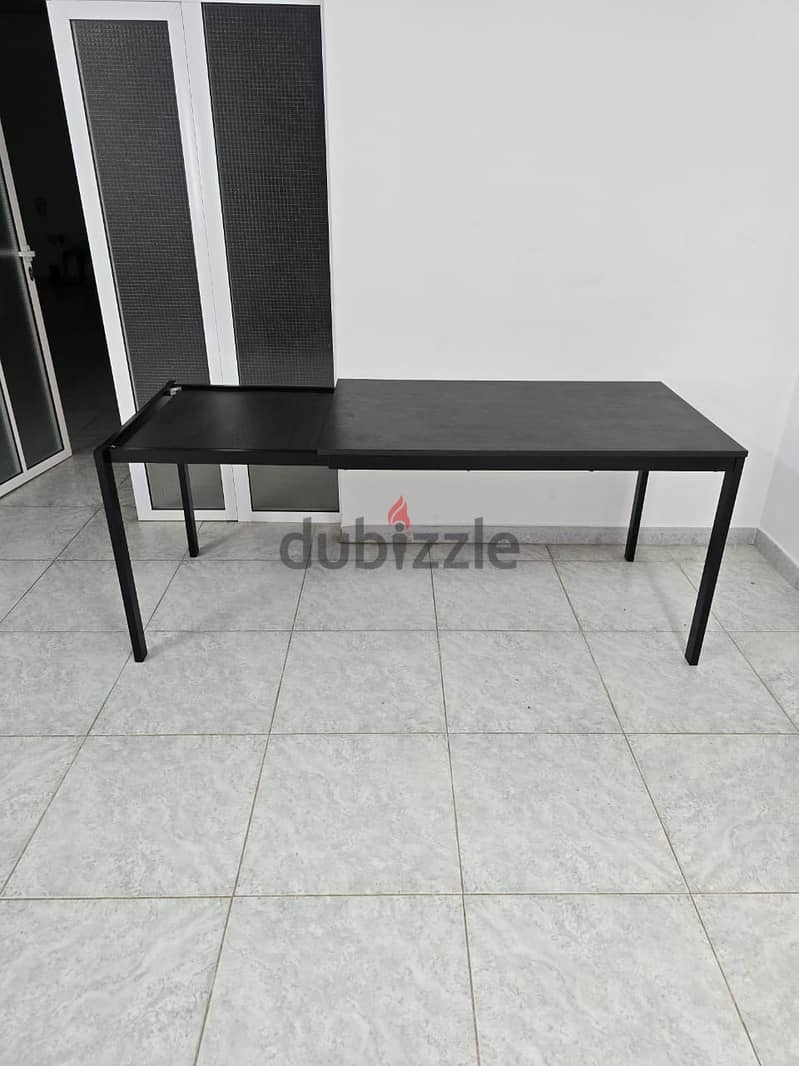 IKEA Extendable dining table 6 to 8 seater 1