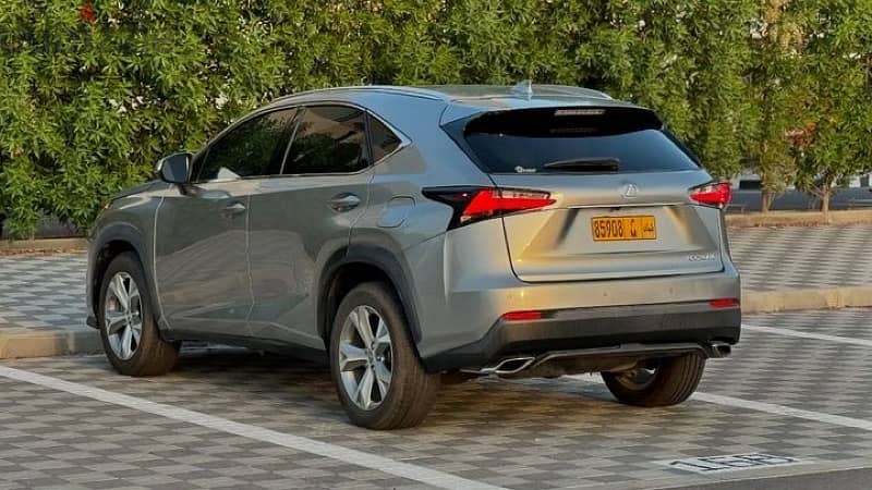 Lexus NX 200t 2017 4