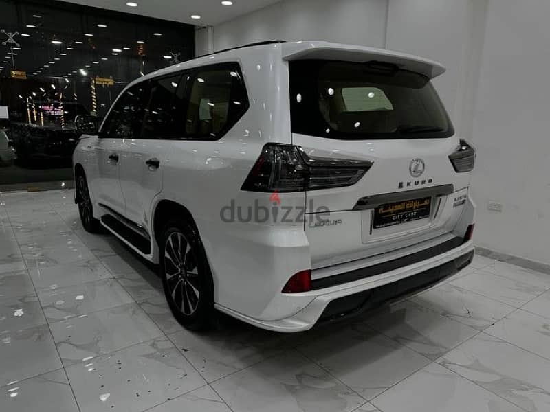 Lexus LX 570 2021 2