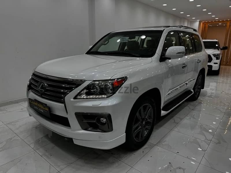 Lexus LX 570 2015 1