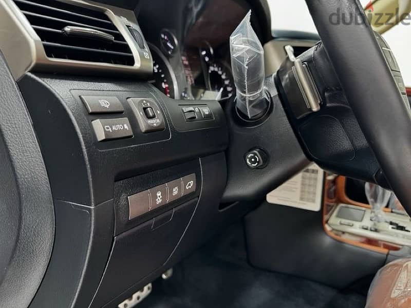 Lexus LX 570 2015 16