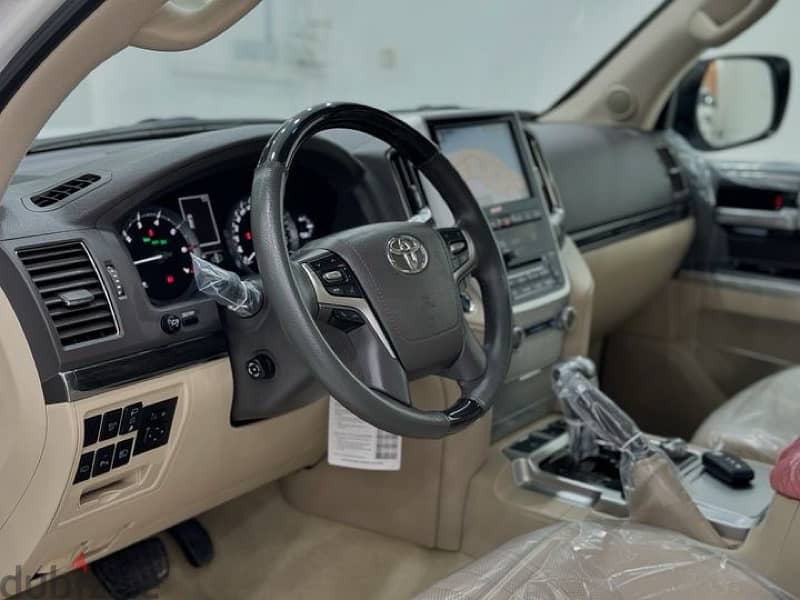 Toyota Land Cruiser 2019 11