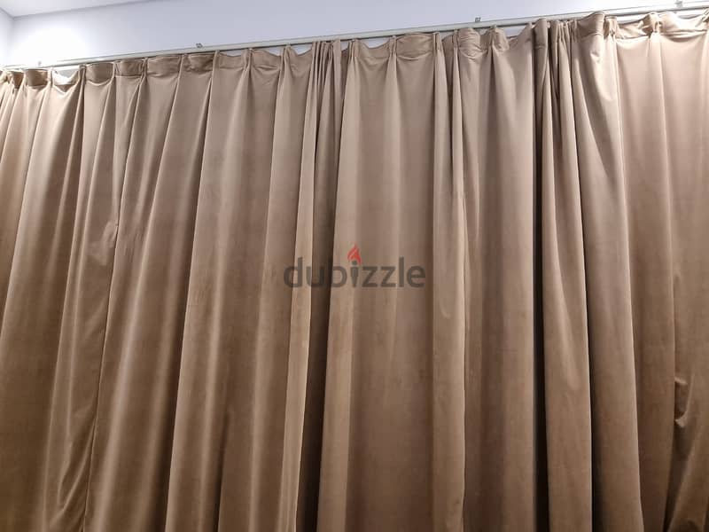 Curtains (lot) 1