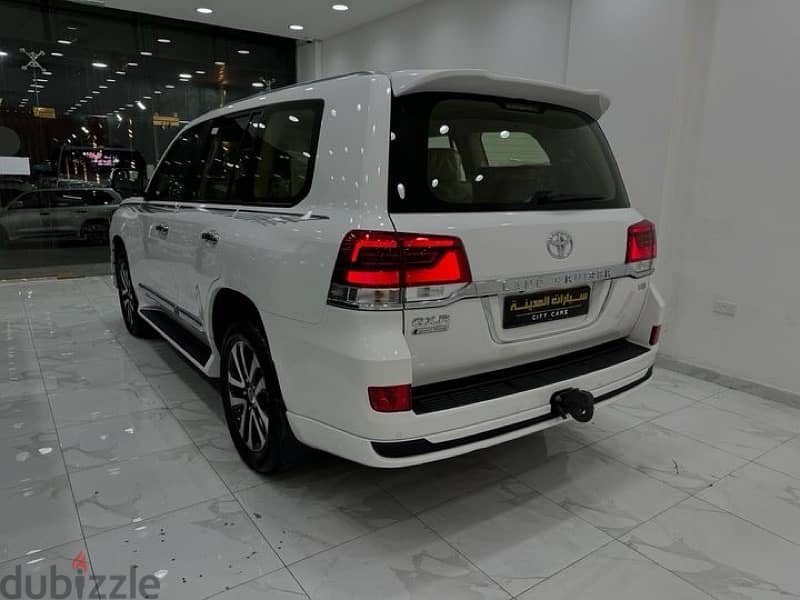 Toyota Land Cruiser 2019 3