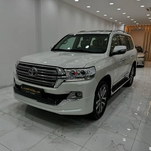 Toyota Land Cruiser 2016 1