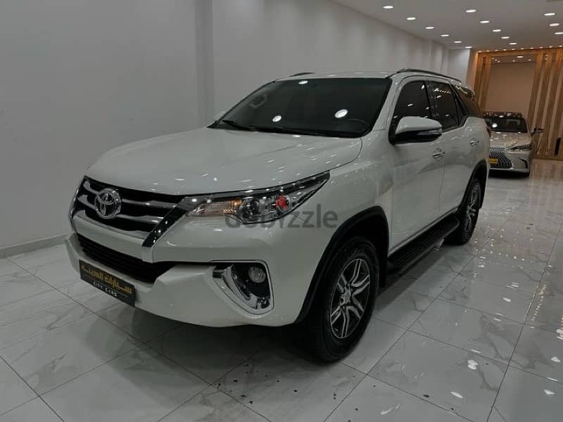 Toyota Fortuner 2020 1