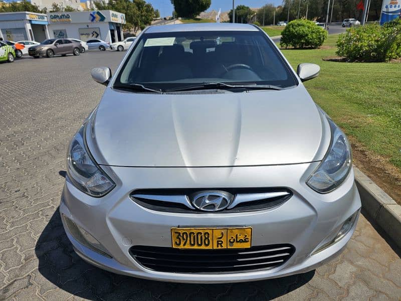 Hyundai Accent 2013 clean  klm 180 1