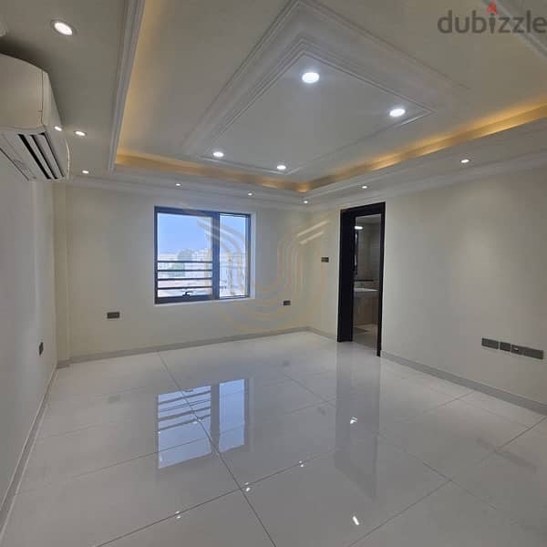 Luxury apartment for rent in Al-Azaiba, price 375 OMR 2