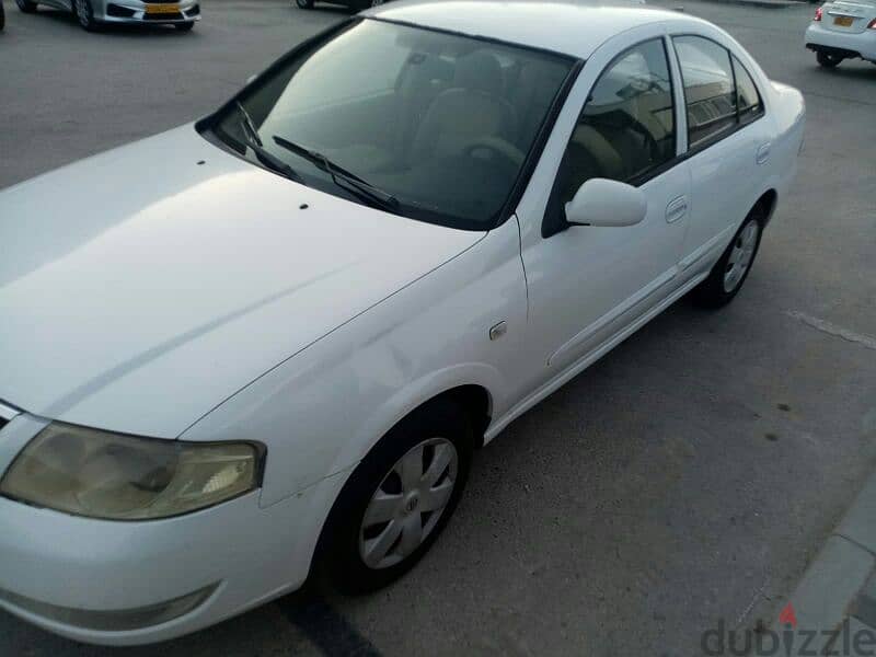 Nissan Sunny 2012 3