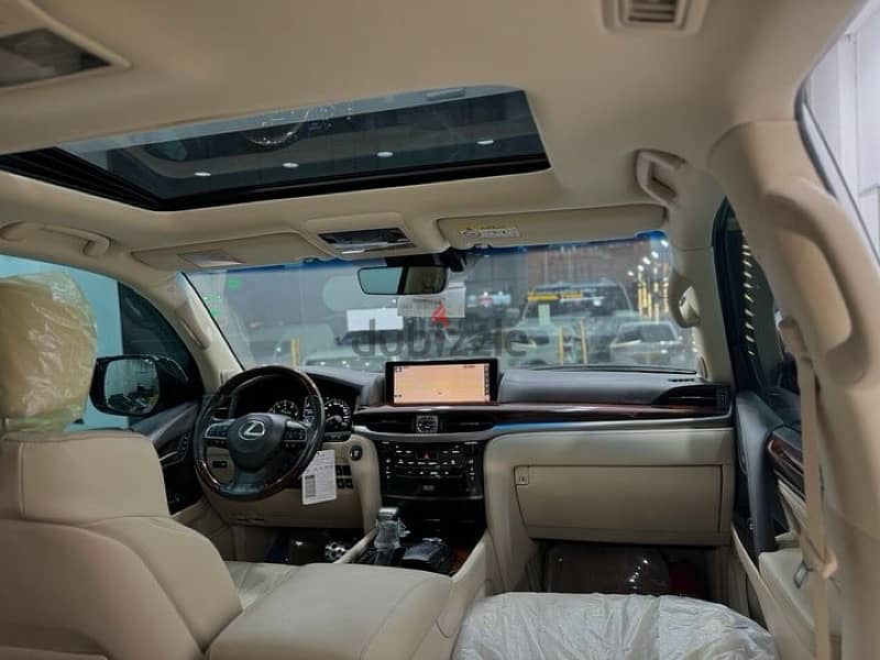 Lexus LX 570 2019 12