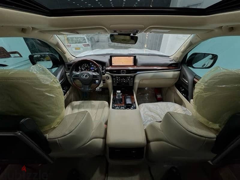 Lexus LX 570 2019 13