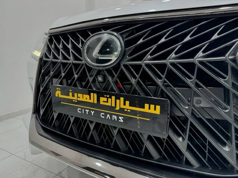 Lexus LX 570 2019 16