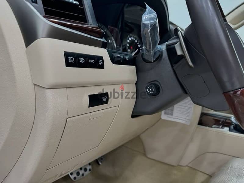 Lexus LX 570 2021 9