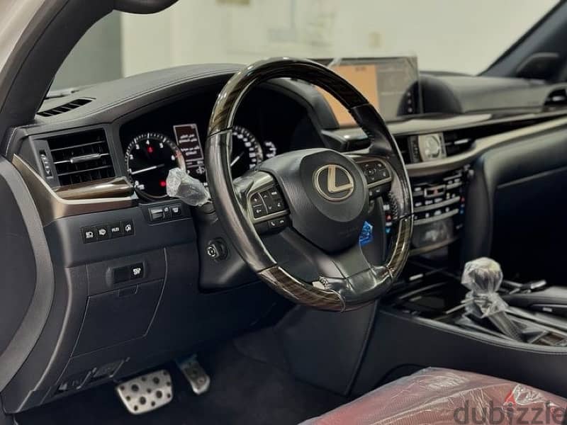 Lexus LX 570 2019 9