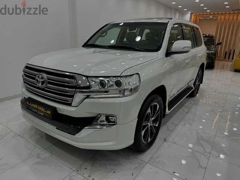 Lexus LX 570 2020 1