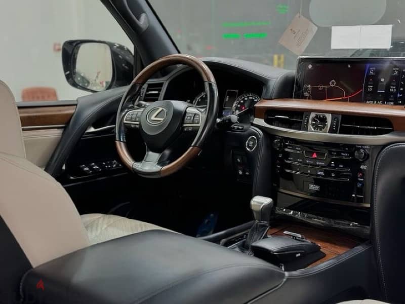 Lexus LX 570 2018 4