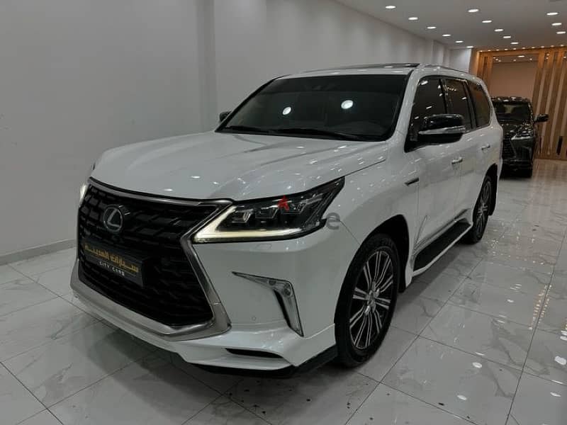 Lexus LX 570 2016 1