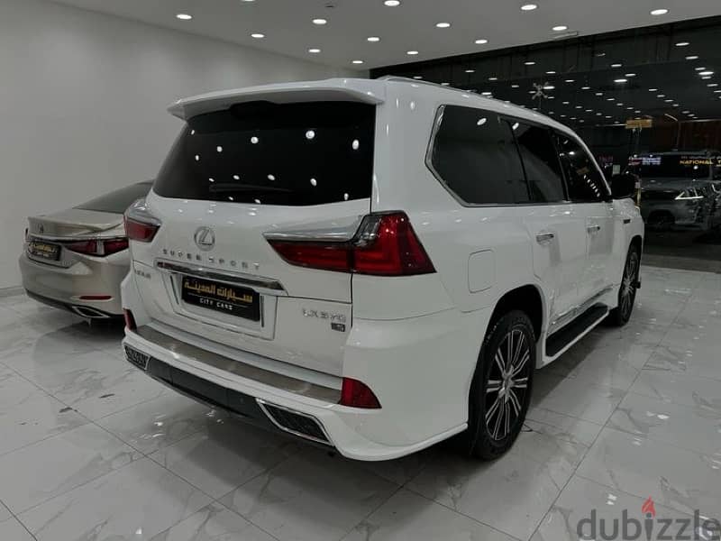 Lexus LX 570 2016 3