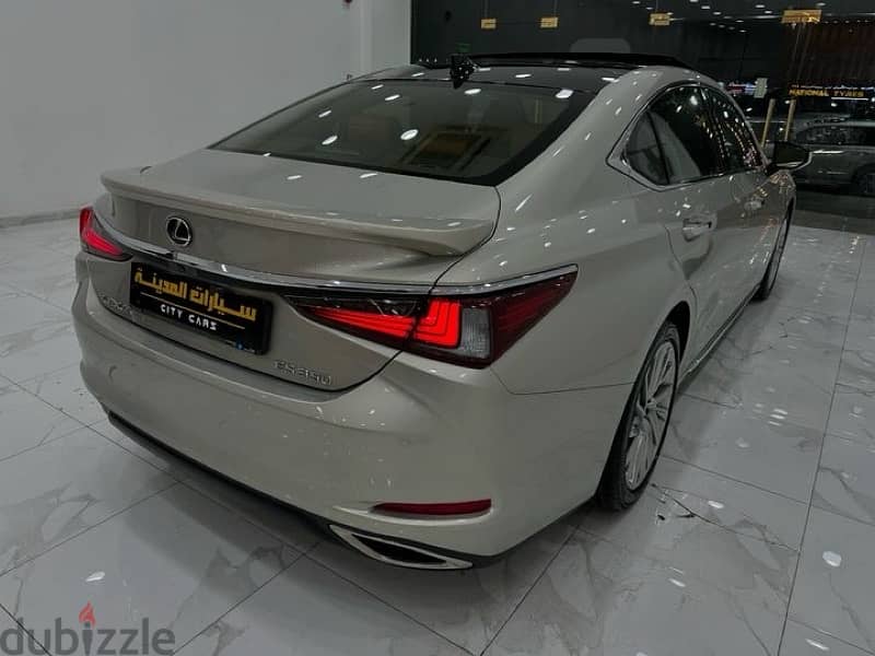 Lexus ES 350 2021 3