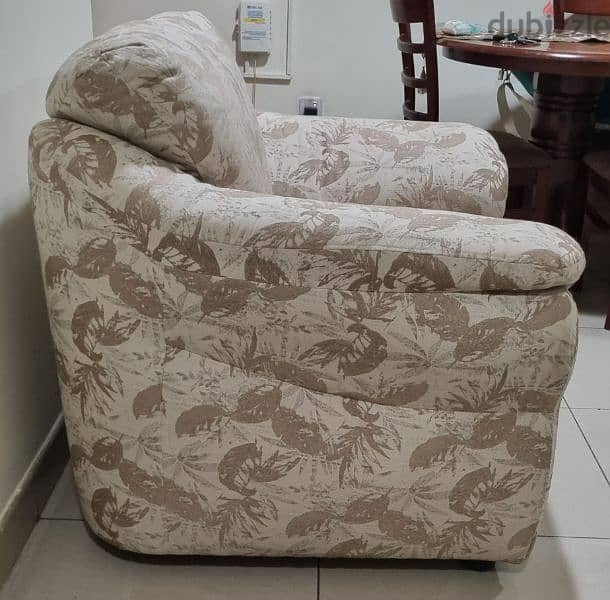 Single Seater Sofa:2Pieces 5