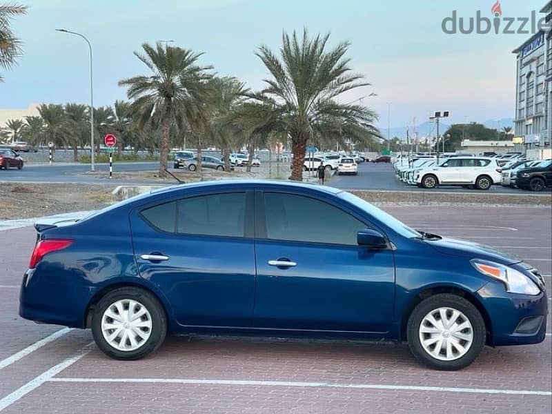 Nissan Versa 2019 4