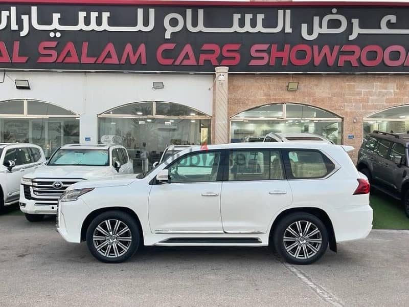 Lexus LX 570 2016 1