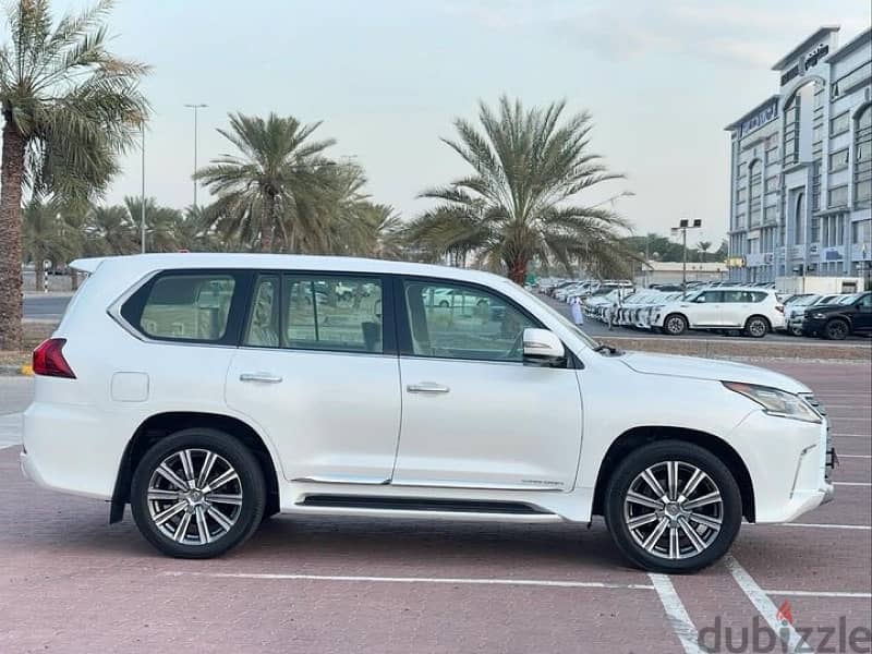 Lexus LX 570 2016 3