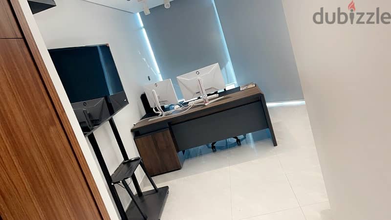 office for sale ( مكتب مجهز بكافة الاحتياجات جيب موظفينك واشتغل ) 9