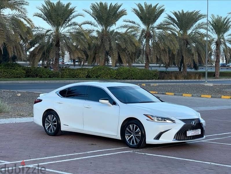 Lexus ES 300 2020 1