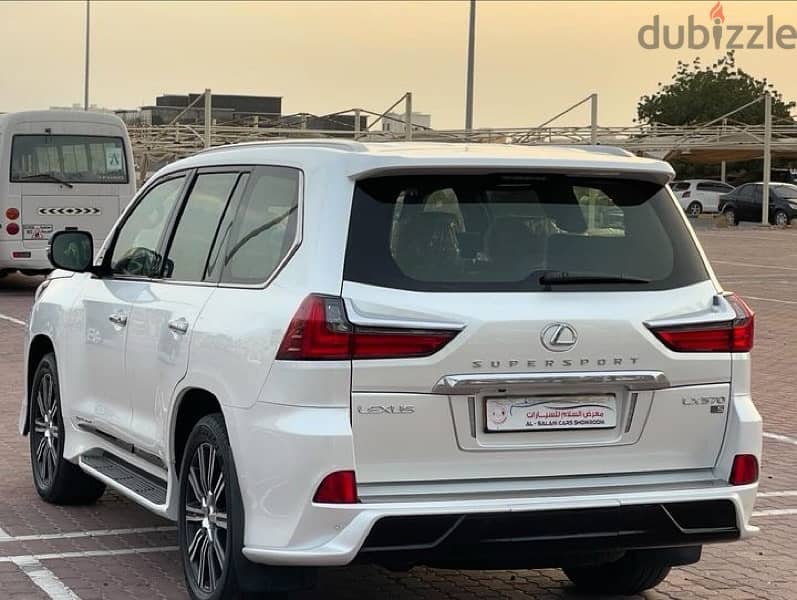 Lexus LX 570 2018 3