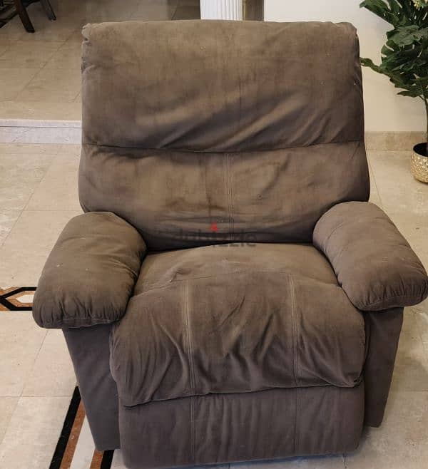 used recliner chair 1