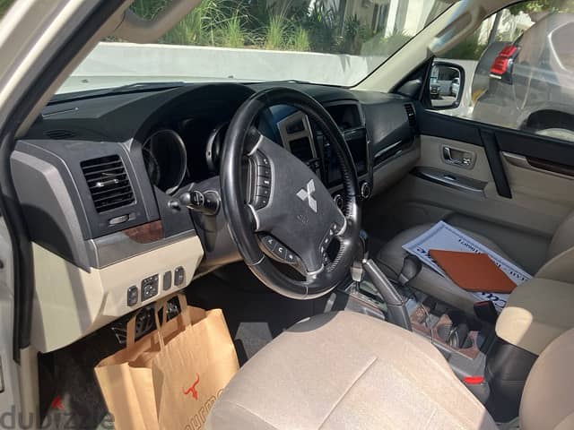 Mitsubishi Pajero 2015 V6 gls 5