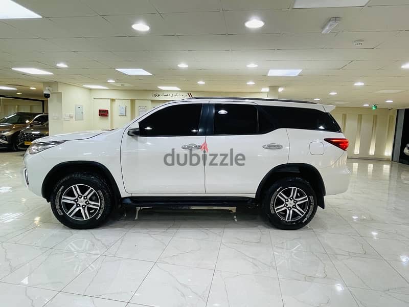 Toyota Fortuner 2019 3