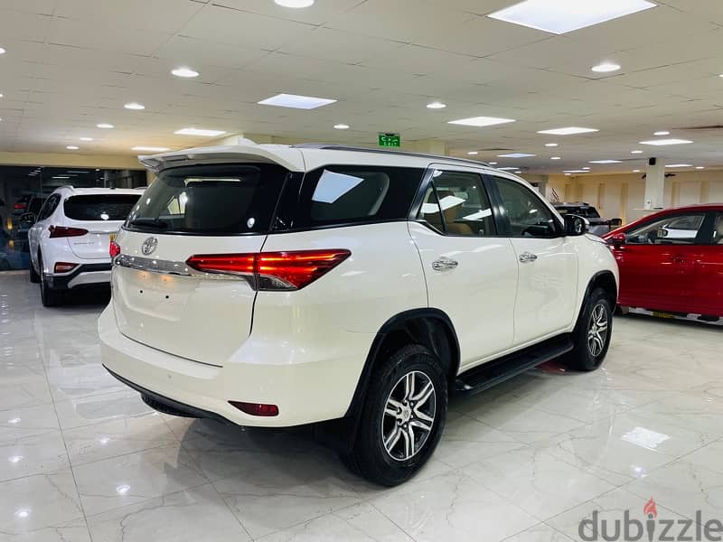 Toyota Fortuner 2020 6