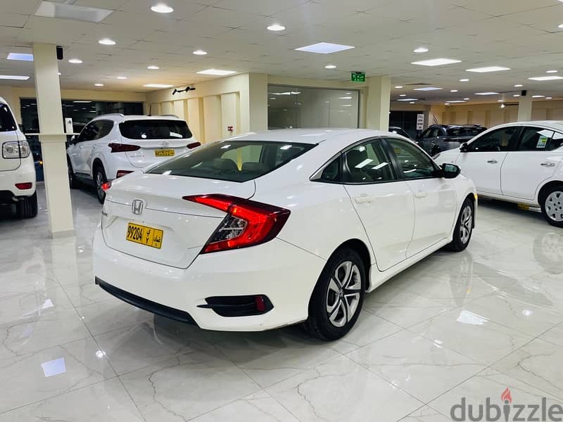 Honda Civic 2019 6