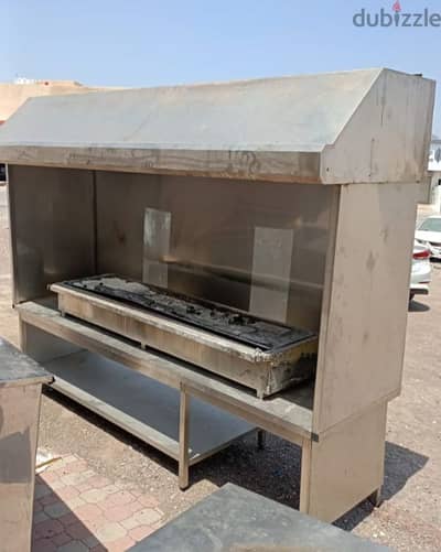 Bar B grill and shawarma machine. 91141156