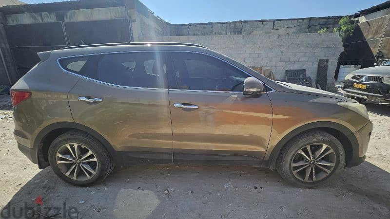 Hyundai Santa Fe 2015 3