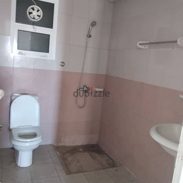 Room for rent in Alkhoud 6