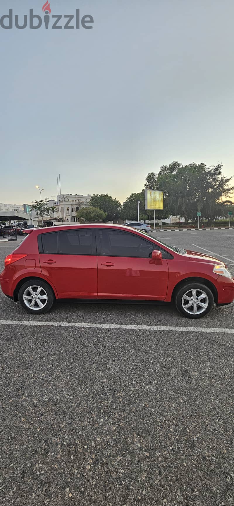 Nissan Versa 2011 for sale نيسان فيرسا للبيع 3