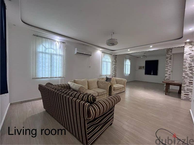 Family Villa for rent in Alkhwair 33 1