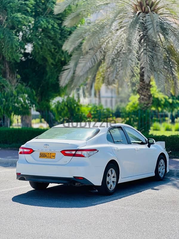 Toyota Camry 2018 8