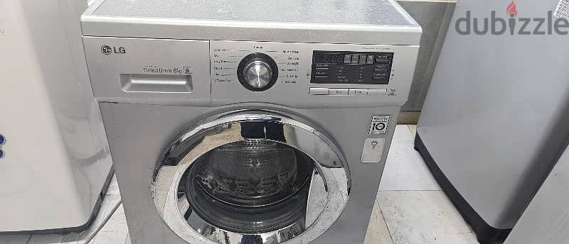 lg 8kg washing machine for sale in good condition 1