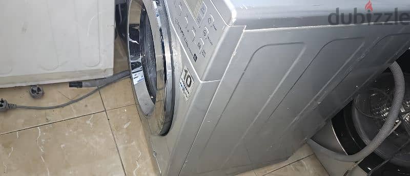 Samsung 8 kg washing machine for sale in working condition 3